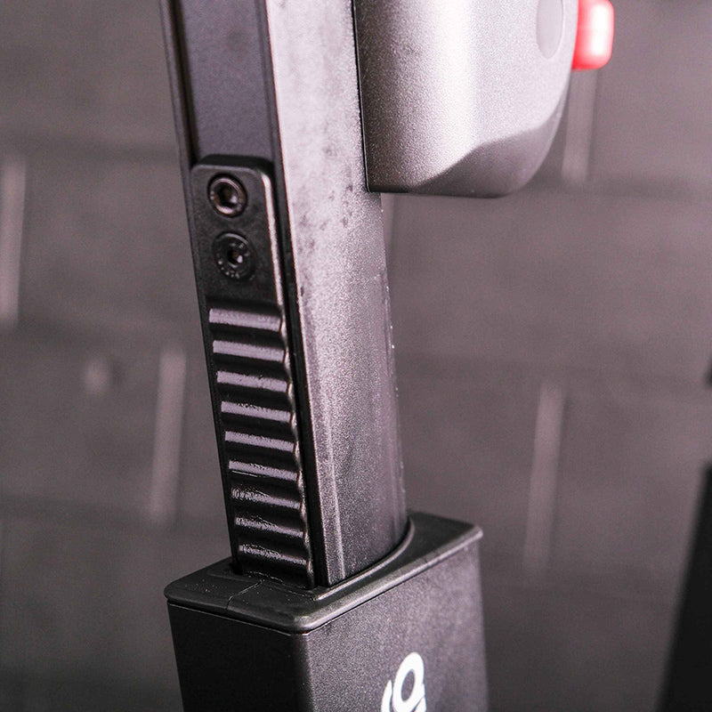 Close-up of the adjustable handle in black